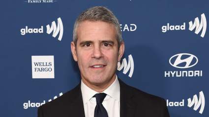 Andy Cohen discute en la salida de Jax & Brittany