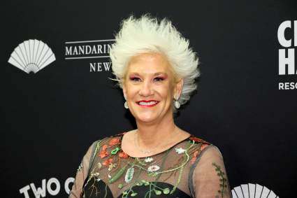 Muere Anne Burrell: ¿De qué murió la chef de 55 años?