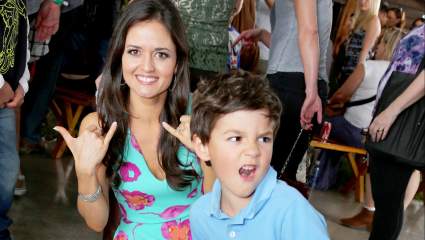 Danica McKellar comparte visiones de la educación en casa de su hijo