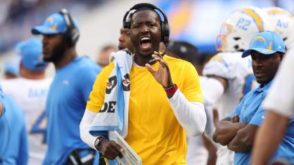 Derius Swinton II sale de los Steelers de forma sorpresiva