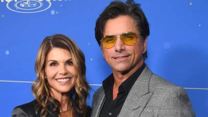 John Stamos y Lori Loughlin: un premio y una vieja queja