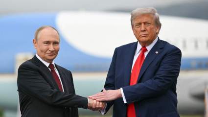 Trump recibe críticas bipartidistas por sanciones a Rusia