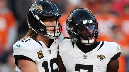 Trevor Lawrence explica cómo un receptor se gana al QB