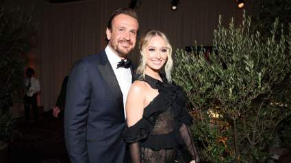 Jason Segel y Kayla Radomski celebran su boda en California