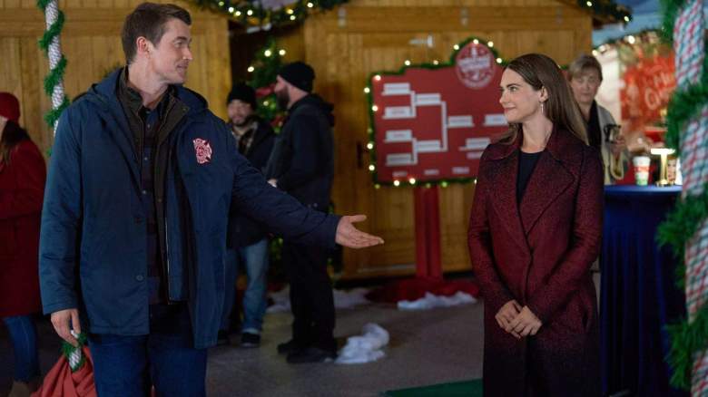 Robert Buckley y Lyndsy Fonseca